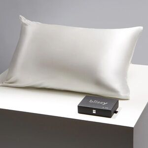 Blissy silk pillowcase white standard (single)